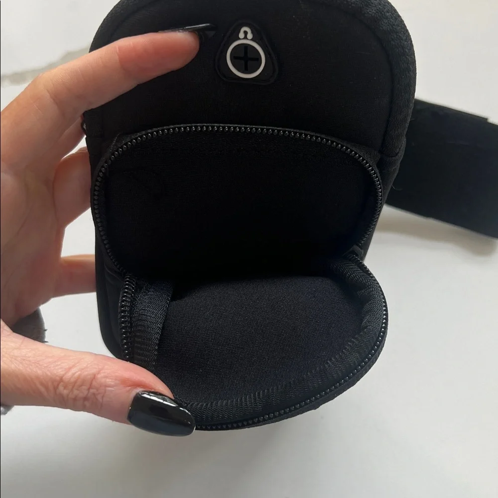 Black Armband Phone Holder